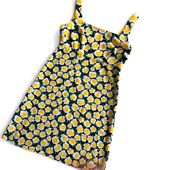 Diane Von Furstenberg Dresses & Skirts - Diane von Furstenberg X Target ‘90s Shift Poppy Mini Floral Babydoll Dress Sz 2